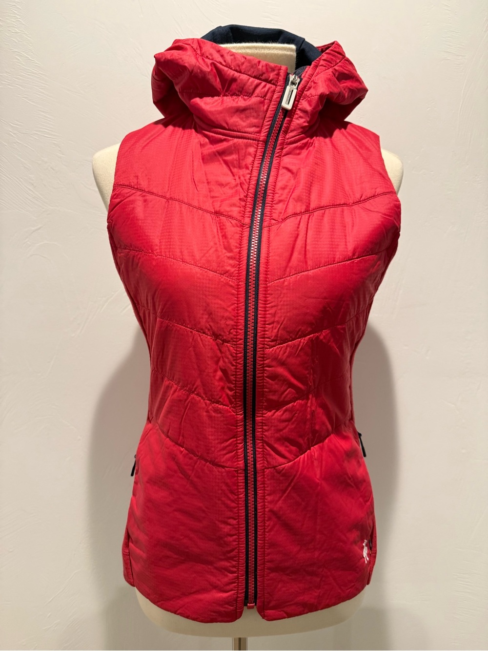 Smartwool Women's Smartloft 60 Hoodie Vest in the "Currant" red